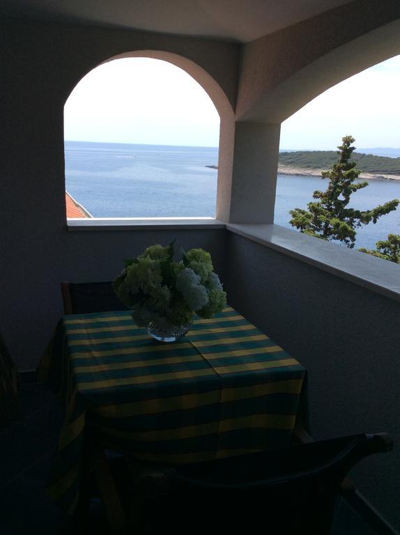 Apartments Maja Hvar Town Bagian luar foto
